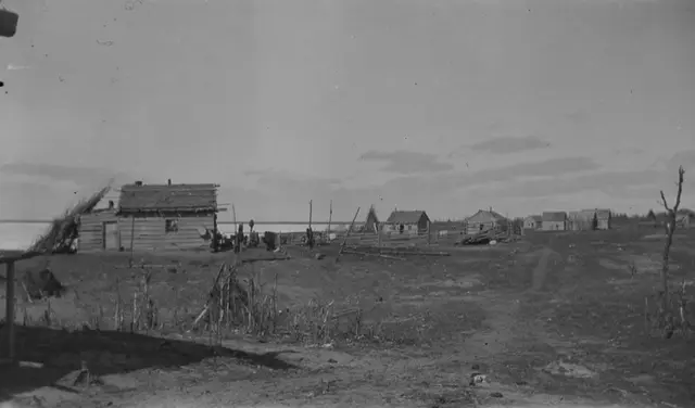 Log cabins on the shore of Garson Lake